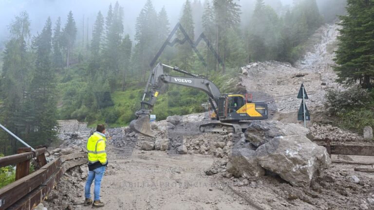 70041adf-f4d7-449f-a4d8-3dd6ed48cba4