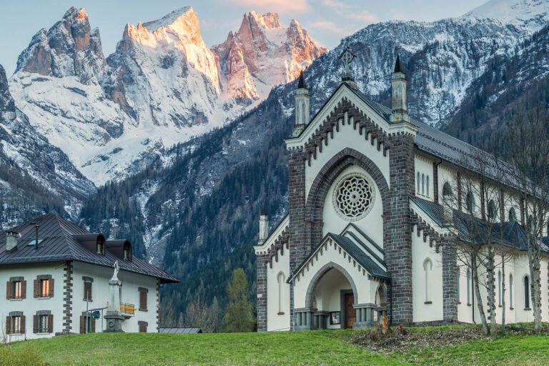 CHIESA FALCADE