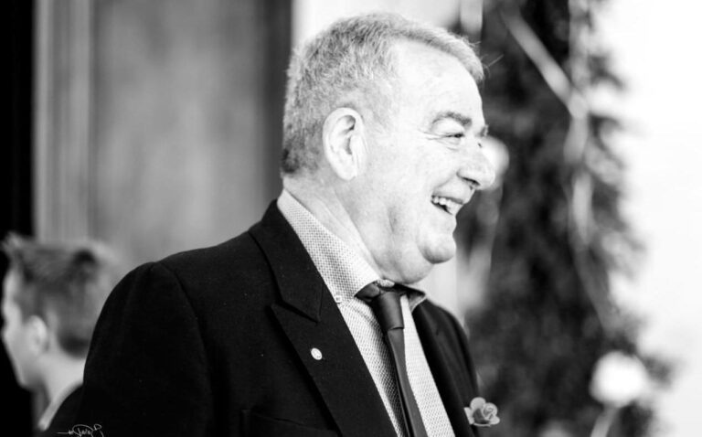 fb7782d5-d829-48fa-b7a8-1601af9b884a