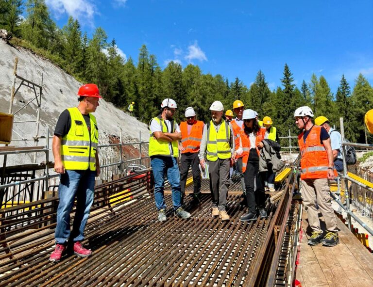 1e49bfb1-9ae7-46aa-8c9d-c1181b158230