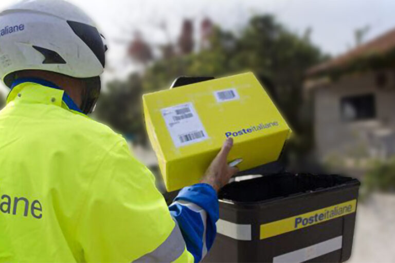 87-poste-italiane-porta-lettere-postino