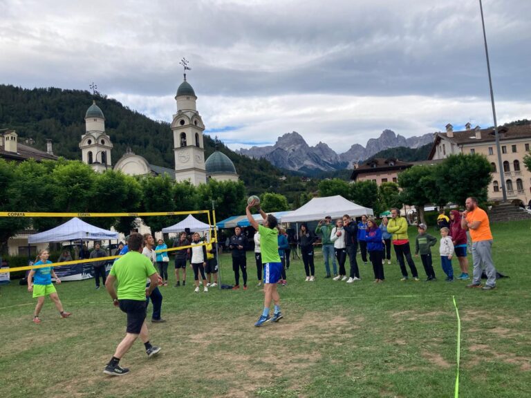 cb52fd07-9897-43bb-97a5-5697bcdf7437