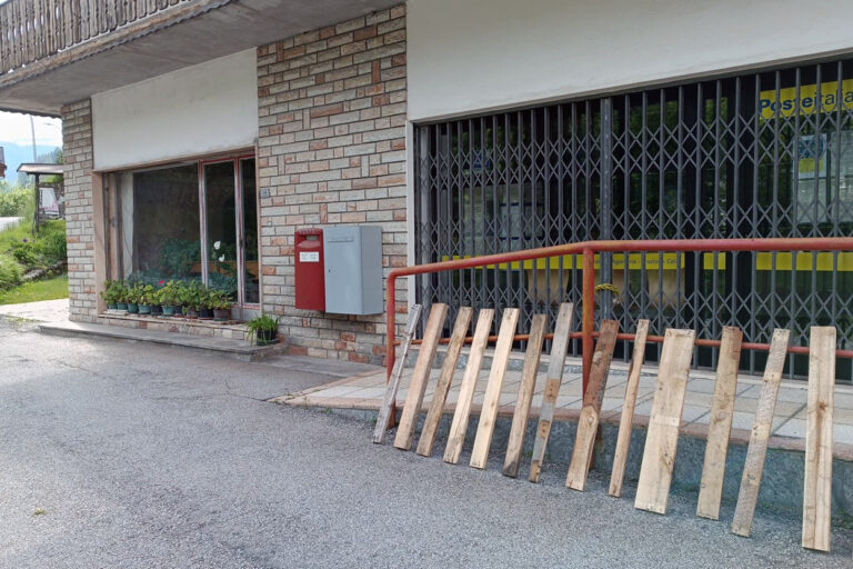 VALLADA – Lavori all’ufficio postale di Celat