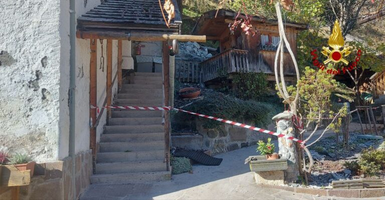 ceb9f5e4-f9e5-4039-a935-5c9cf9bc63d3