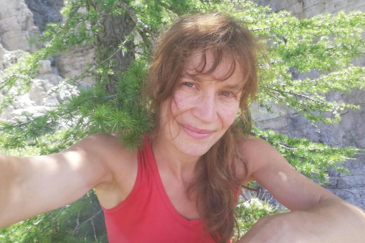 f2a9a9c2-6cae-4b87-9771-e6bddd1673e4