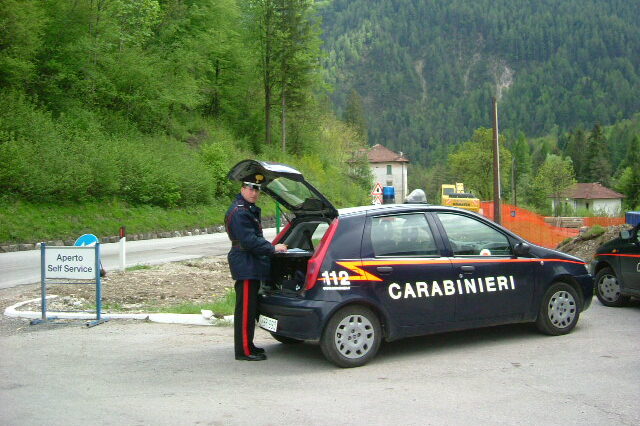 incidente moto agordo e carabinieri (1)