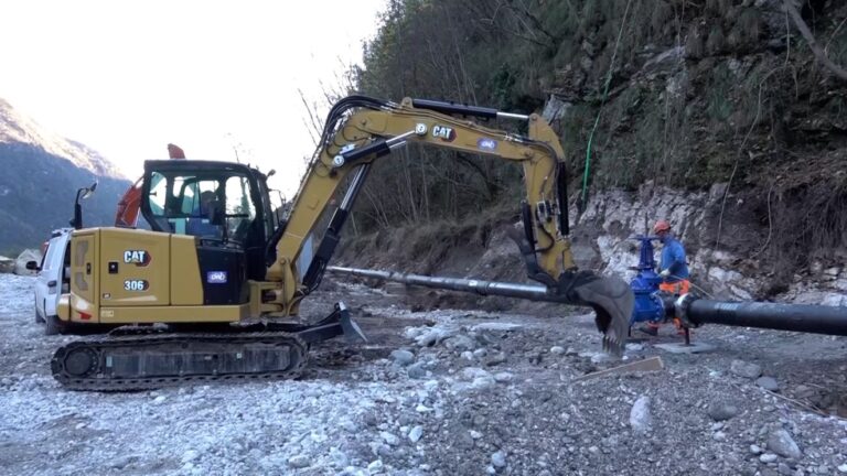 3_la posa della nuova condotta dell’acquedotto