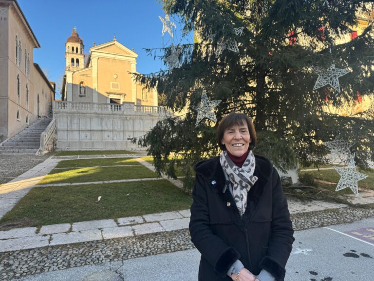 Il Sindaco di Feltre Viviana Fusaro in Piazza Maggiore