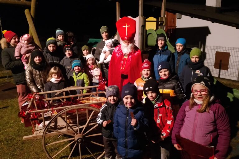 S.Nicolò al parco giochi di Listolade