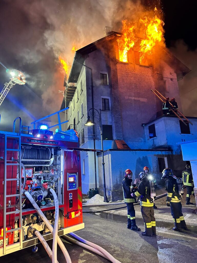 253e6d09-63a6-4235-a756-9f25a939d8fb