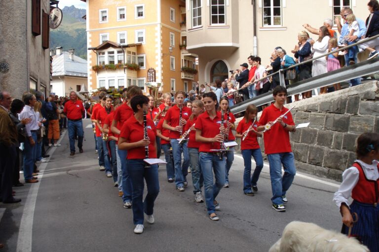 FERRAGOSTO A LIVINALLONGO DEL COL DI LANA ARCHIVIO GIULIANO LAVEDER (1)