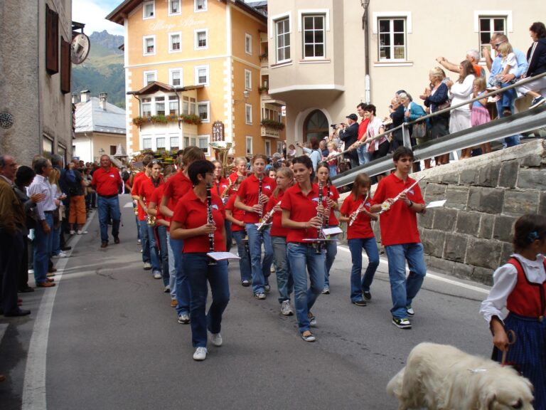 FERRAGOSTO A LIVINALLONGO DEL COL DI LANA ARCHIVIO GIULIANO LAVEDER (1)
