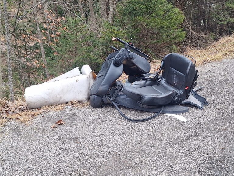 18747879-f625-4833-9b02-139a049d562d