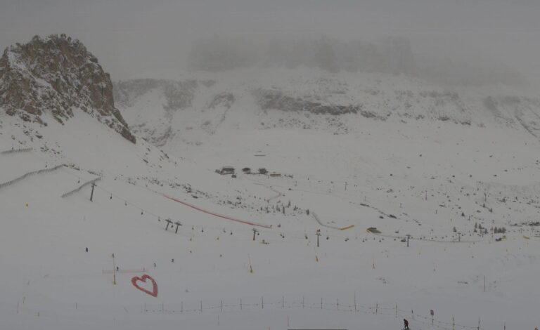 5fecd61b-f7a9-4bdb-bcd6-53187a534b84