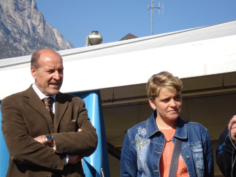 ea711c2f-2cbd-40a7-b027-8c7482d6e7dc