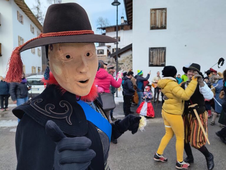 f08b4092-3d3a-42a4-a50f-6337bf58146c