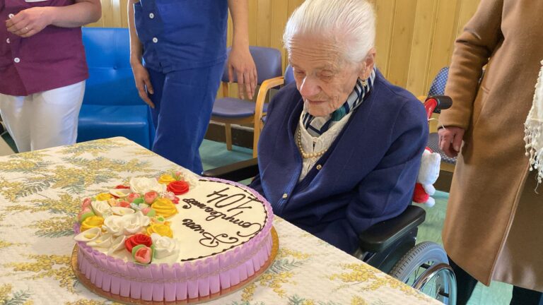 f301df02-3dd8-4591-ac18-6726e41a91d1