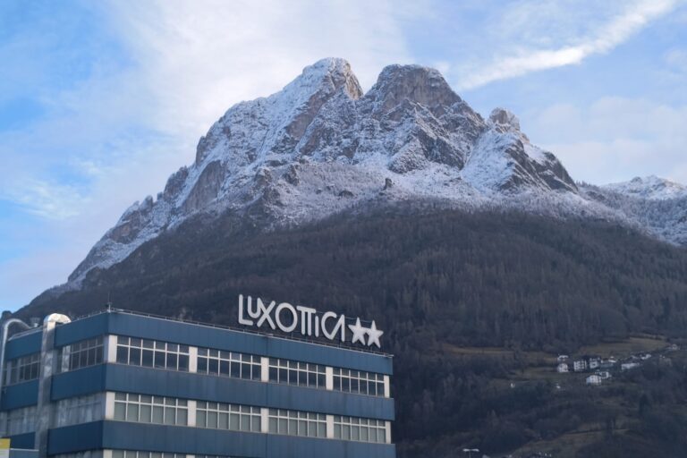 lux