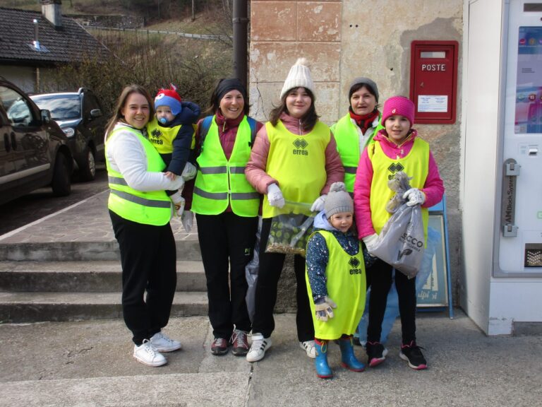 2750d6a9-304c-473f-a326-4ed3ec18f772