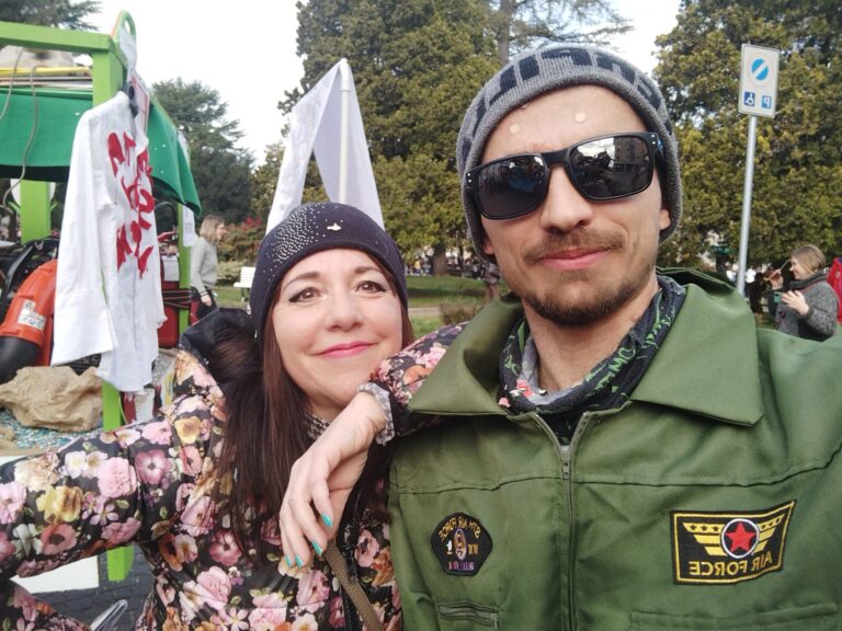 4400118b-f2c6-421a-ae16-12408b790439