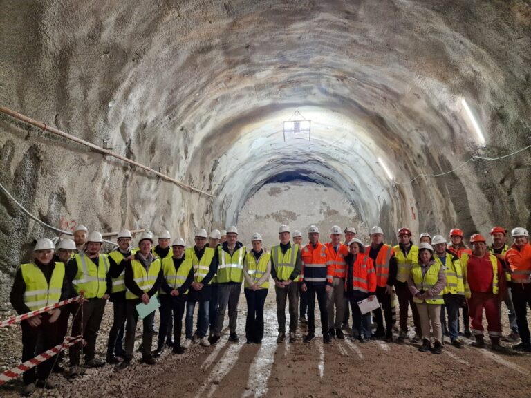 4abae23a-7a27-49c8-bd6f-78fd2d334cf7