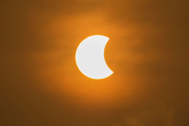 ECLISSE SOLE