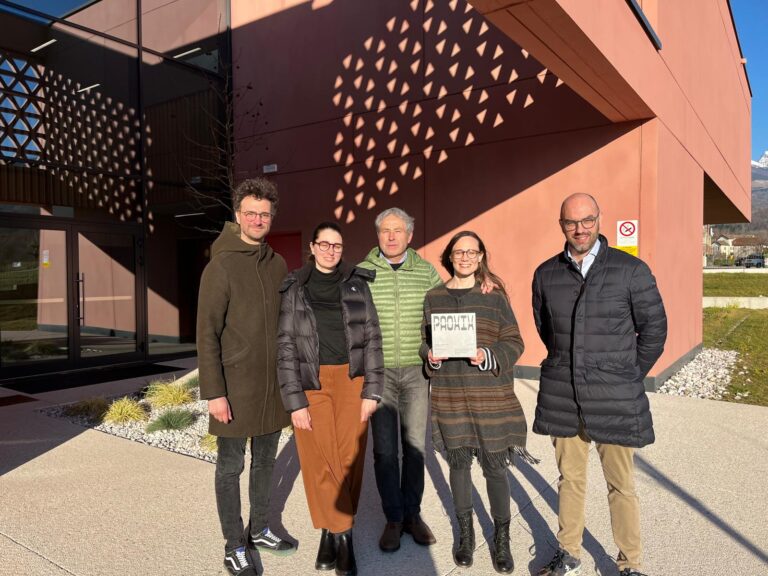 foto 3_da sx Facchinelli Saviane Zandonella Da Boit e il Sindaco Alberto P…eterle