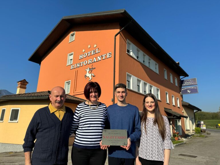 b8bb6763-7289-45c0-bed6-d793f78654d9