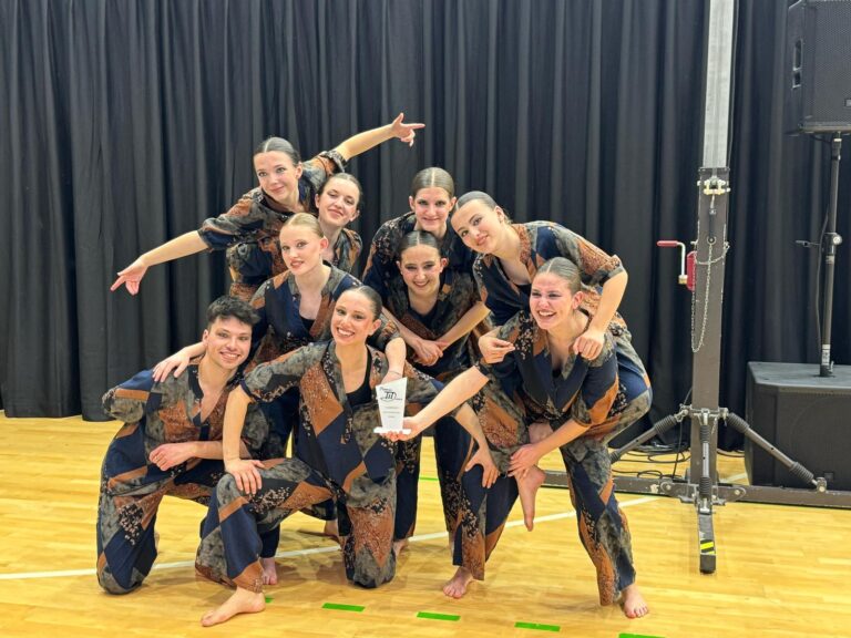 feb4dde2-4baa-4814-b13d-1831882fb0cb