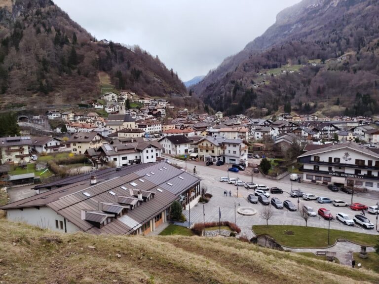 6e003305-3d27-4239-aeb2-f0dbdfd611e9