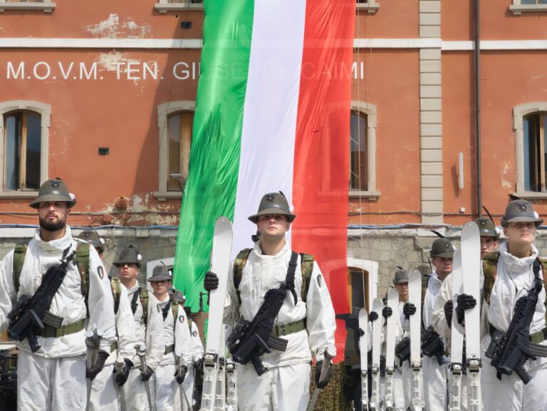 754b7986-671e-4118-b4b5-4e5dbc92708c