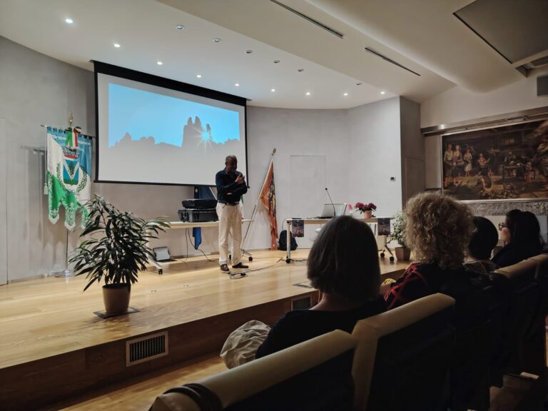 53c04a73-3d6c-48de-bf18-0d79cf478991