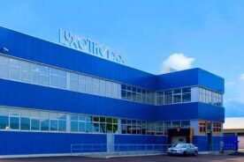Luxottica-firmato-il-contratto-aziendale-per-lo-stabilimento-di-Pederobba_articleimage-300×184-1