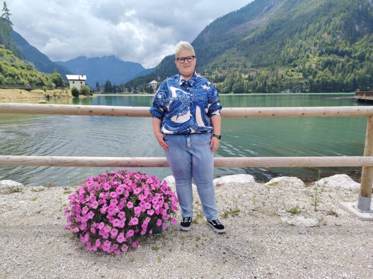 0ccbc3a1-c1ac-4f37-b8b5-4d3d3a2888f9