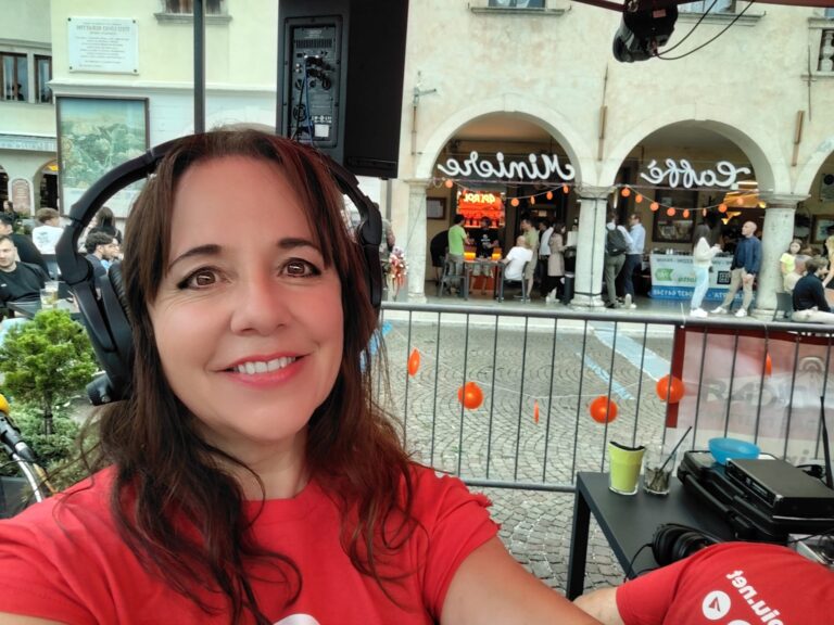 24fede62-7e8b-4a78-80ba-5662bb0e872e