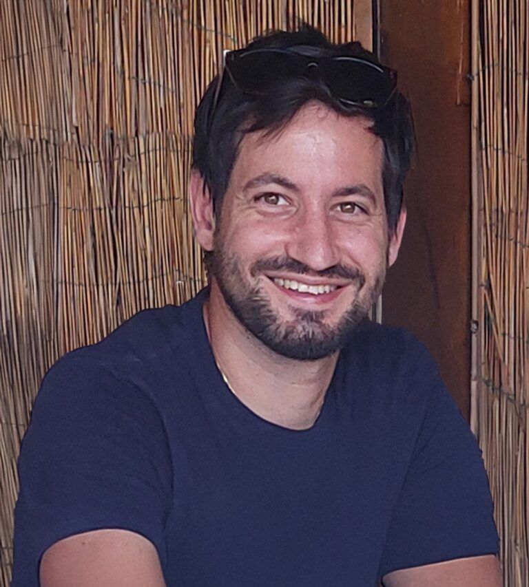 bd6c09a7-5517-418f-b459-11ff59743268