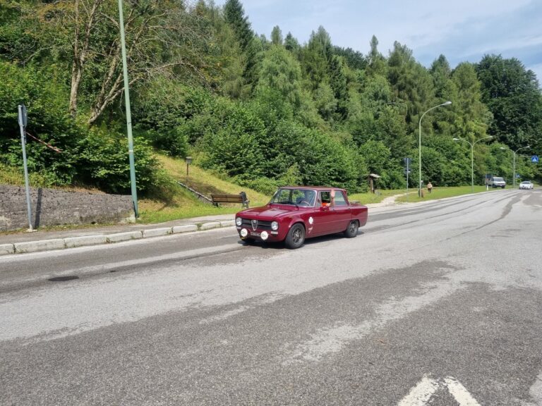 bfd17bbe-827f-4930-8814-22a68563c9f8