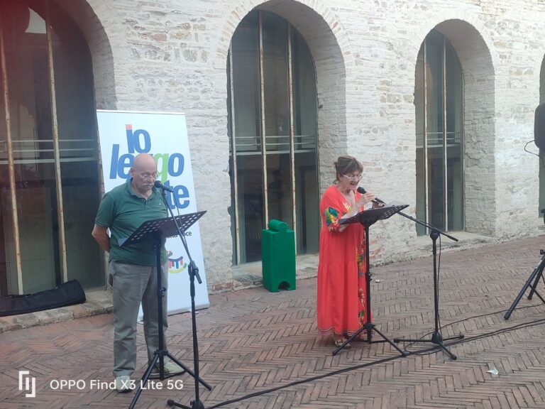 c827c81c-970c-40b8-a177-cfb59c62b33a