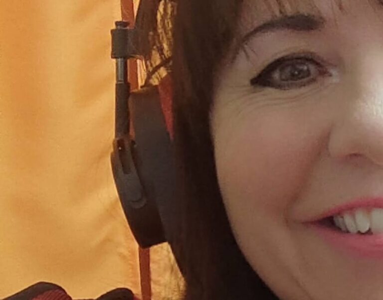 99fb28f4-42d6-48c3-858d-c4b53c260511