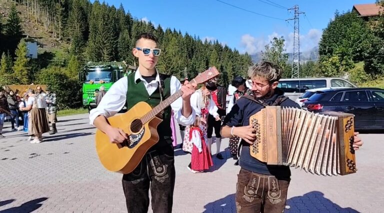 03b0919d-15f8-4ec8-bc88-04f273624a67