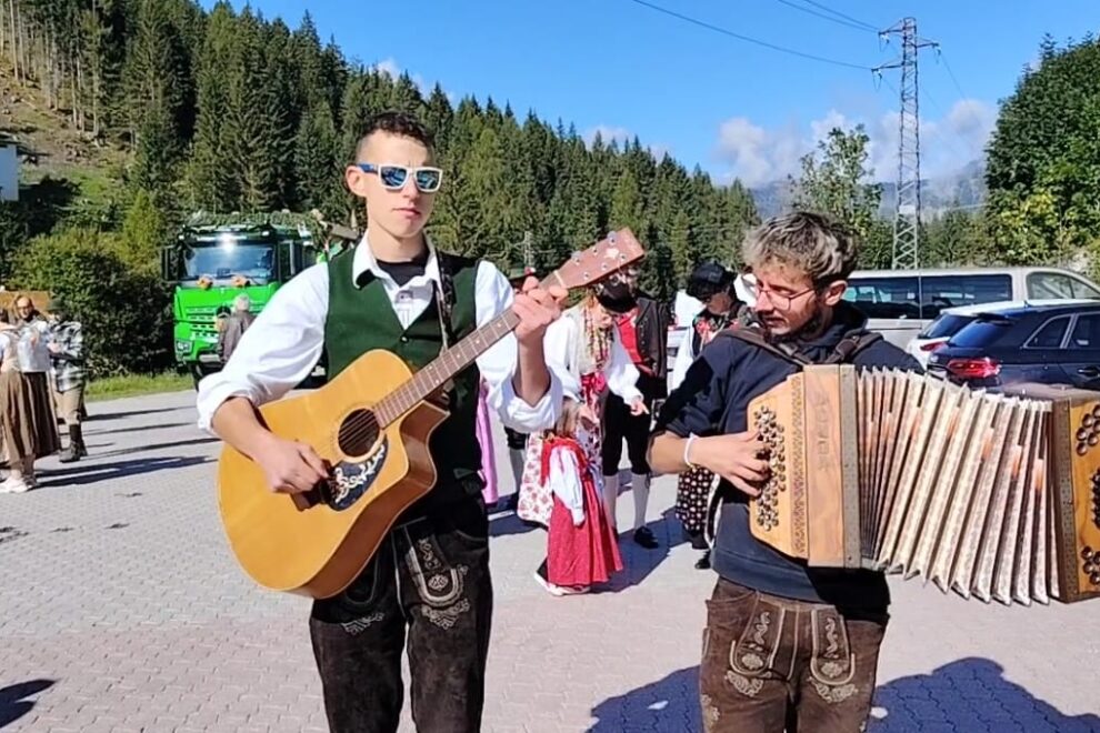 03b0919d-15f8-4ec8-bc88-04f273624a67