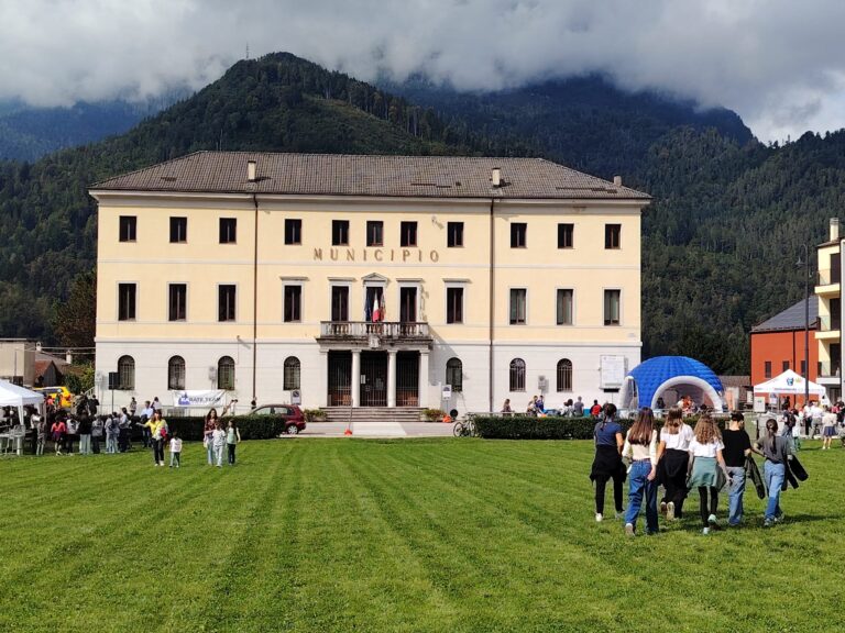 0cb10ed8-a6e5-4909-92ca-ec8eddf44121