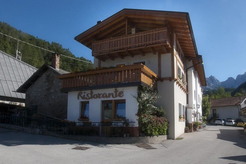 2b2cad24dd98e0a2509384b242c6aac5