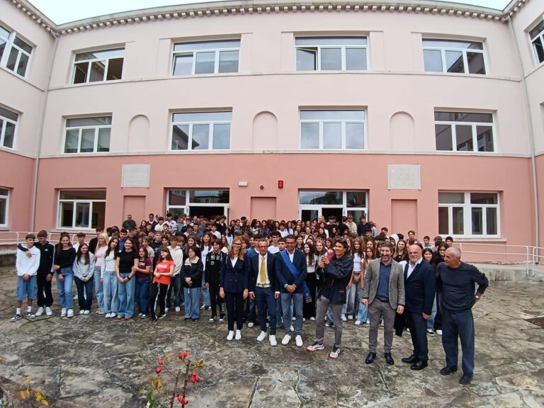 461f694a-890a-4374-8770-a1efdec2b493