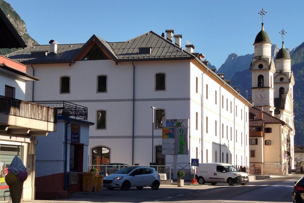 46fa38b3-a64b-4507-a5fb-6f6d654eb0d2