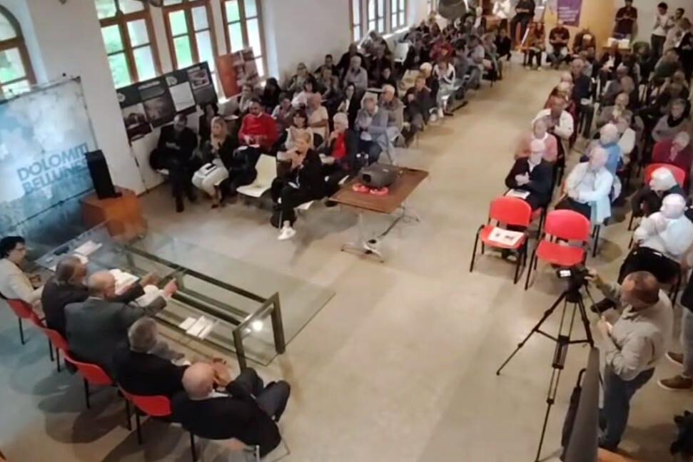 5e8dc40c-fa72-4ab7-bef9-c57d6eb23fad