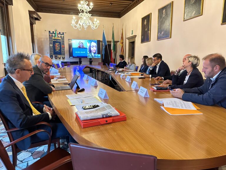 db31caab-521d-4ff9-b24d-447172f9e365