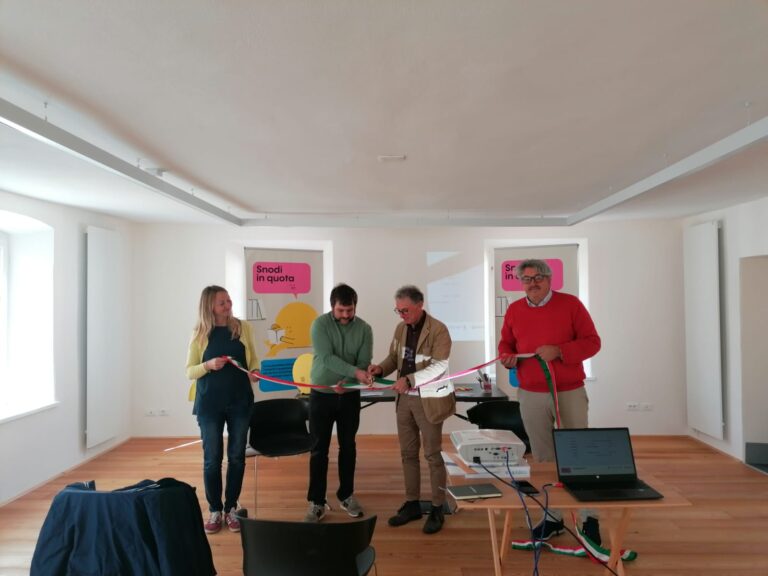 16d02f74-f114-4004-b76b-9e5ba14aff24