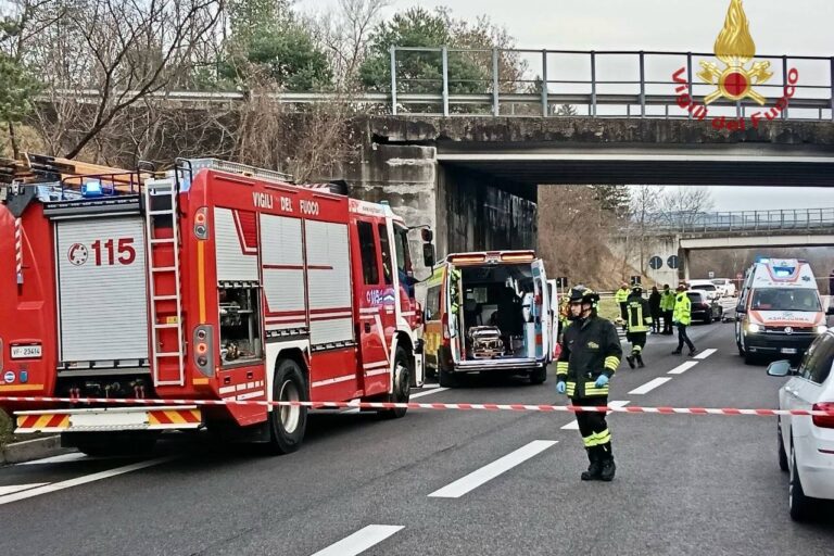 2aeccaf5-b6b8-49b0-98d3-ac2b1ba129c1