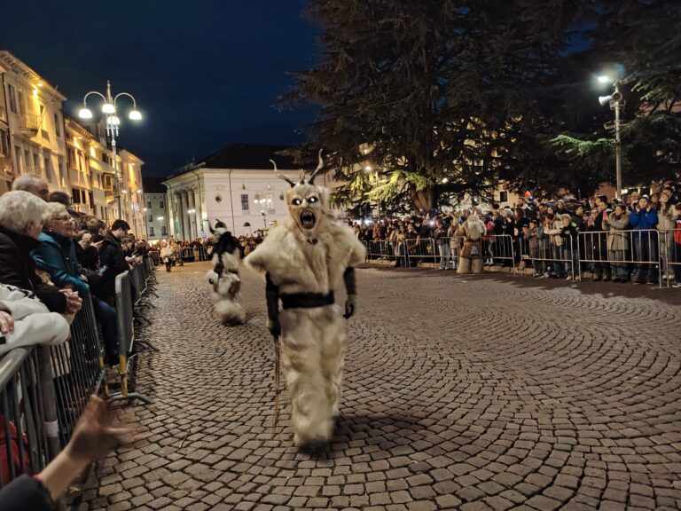 415b318d-3912-4162-8dae-0b60b495809e